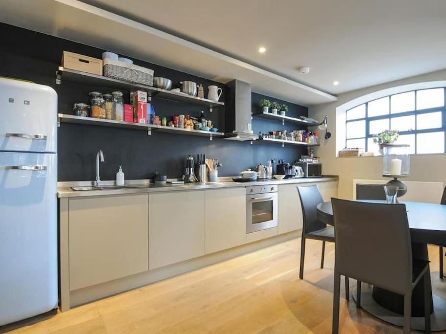 Manhattan Style Apartment In Fulham London Eksteriør bilde