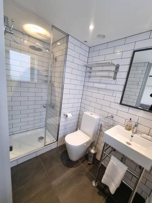 Manhattan Style Apartment In Fulham London Eksteriør bilde